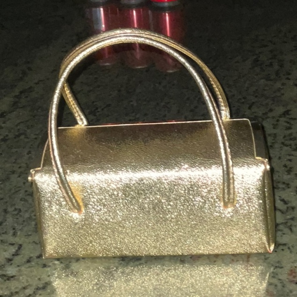 Gold Tone Lame’ Exterior Handbag Double Handle Vintage Black Interior 60s Small - Picture 6 of 13
